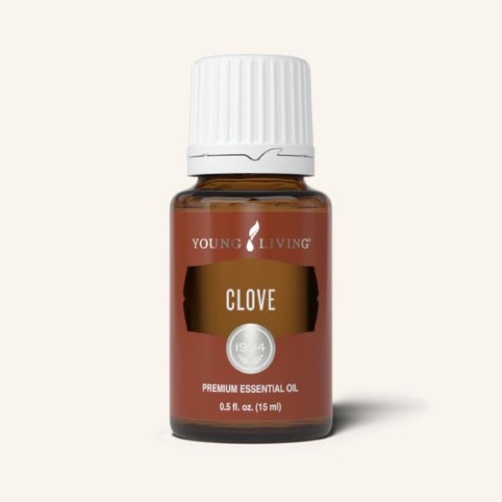 Clove Essential Oil - Young Living